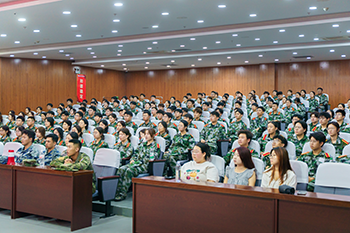 WANQIUTONG.COM玩球通师生集体收看并热议纪念中国人民抗日战争暨世界反法西斯战争胜利80周年大会